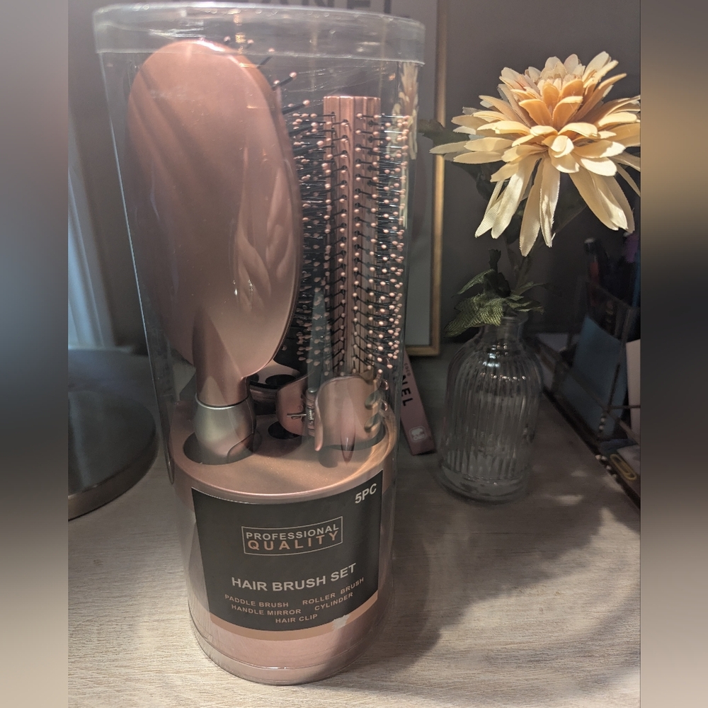 Brand NEW Professional Quality Hair Brush 5 Piece Set - Pink